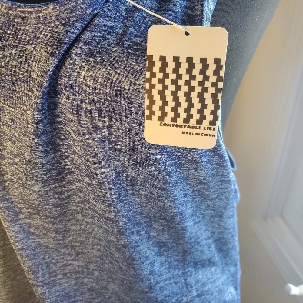 Blue Medium workout Tank top - Picture 6 of 8